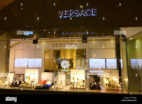 buy versace home offices saudi kingdom|versace riyadh boutique.